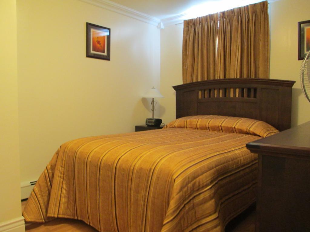 Comerford'S Ocean View Suites Holyrood Quarto foto